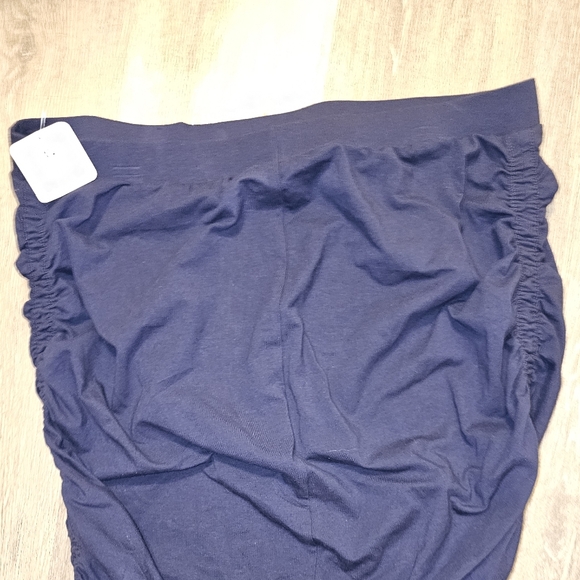 NEW Ingrid and Isabel navy blue maternity tube top sleeveless top target xl - Picture 2 of 5